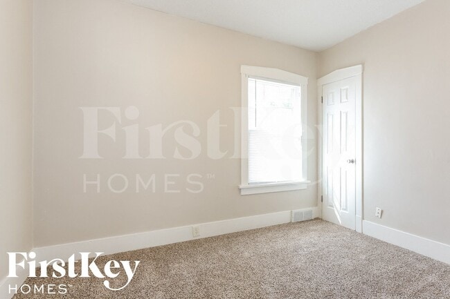 Building Photo - 1306 Brookside Ave