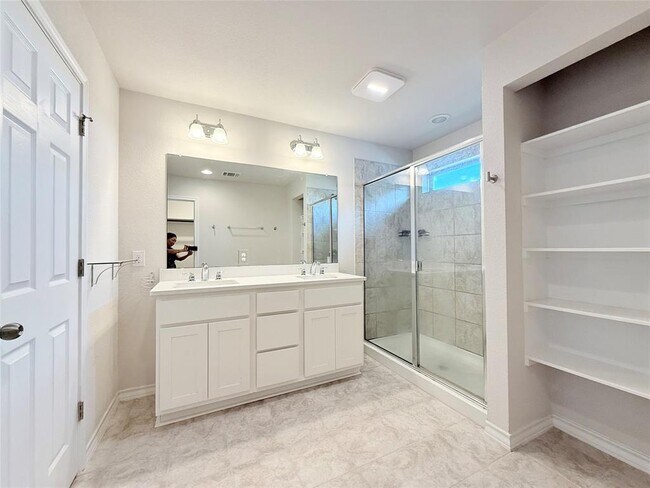 Building Photo - 7506 Elk Grove Path