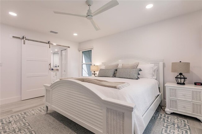 Building Photo - 6042 W Peppertree Way