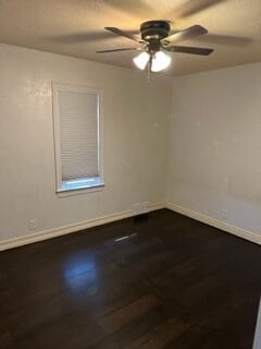 Building Photo - Charming 2-Bedroom Single Family Home with HUGE lot! Available 3/1