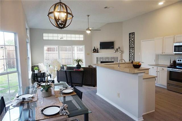 Building Photo - 9821 Carmel Valley Dr