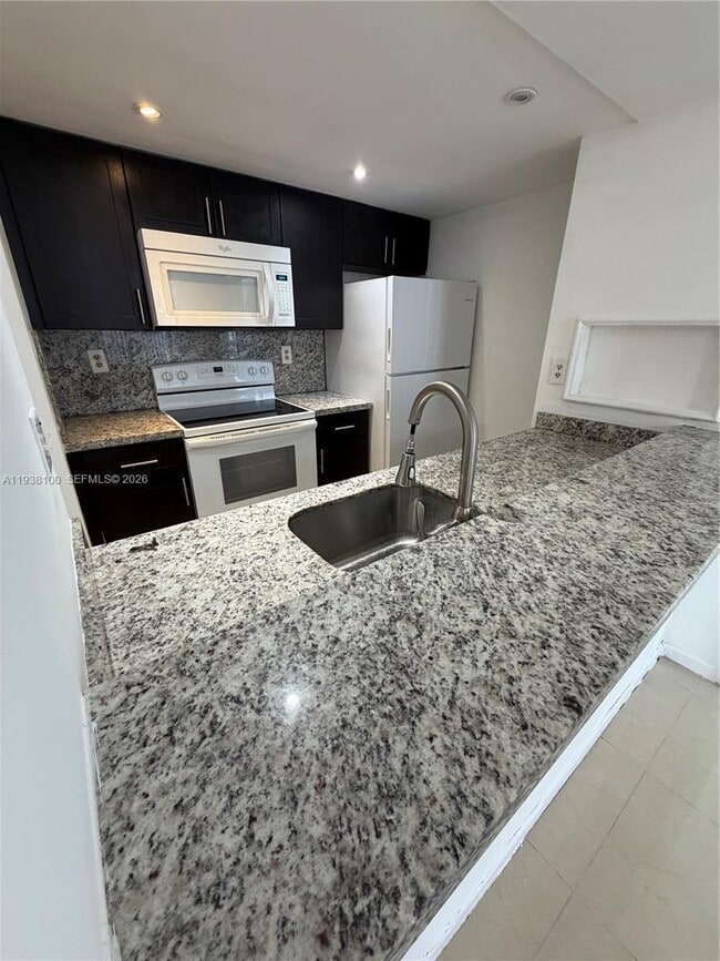 Building Photo - 7075 NW 186th St