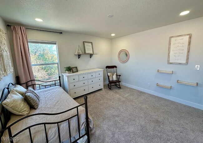 Building Photo - 11057 Village Ridge Ln