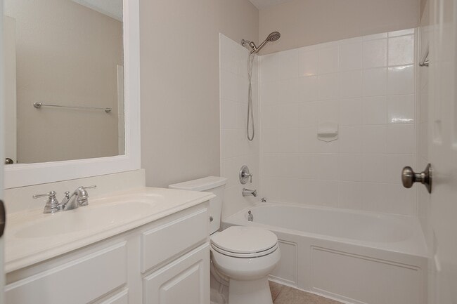 Building Photo - 79 E French Oaks Cir