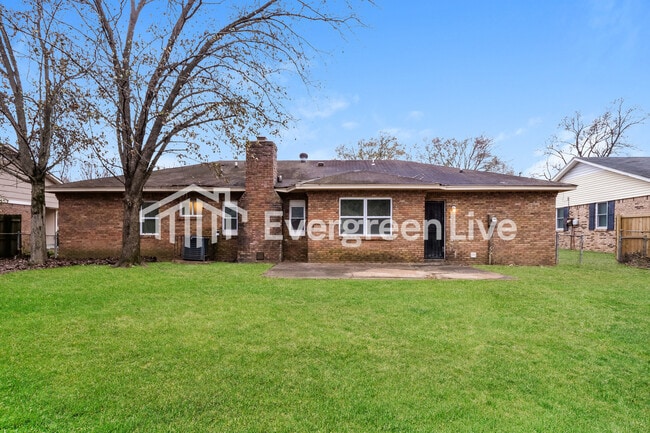 Building Photo - 3926 Kerwin Dr