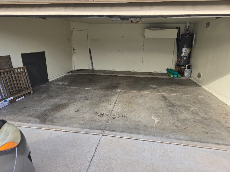 Building Photo - 8228 W Palmaire Ave