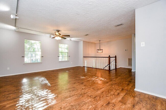 Building Photo - 1218 Briarmead Dr