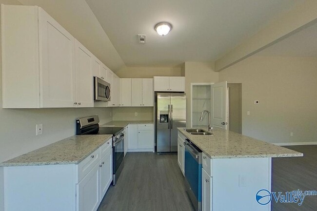 Building Photo - 724 Park Ln