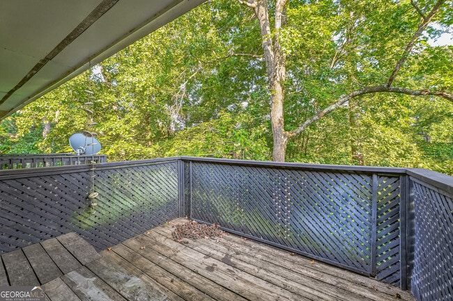 Building Photo - 502 Ivy Green Ln SE