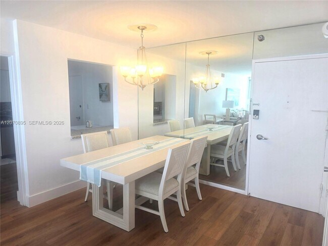 Building Photo - 5151 Collins Ave