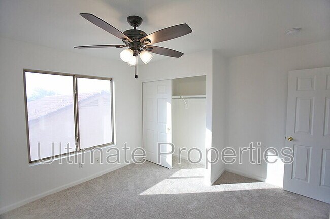 Building Photo - 20920 N 67th Dr