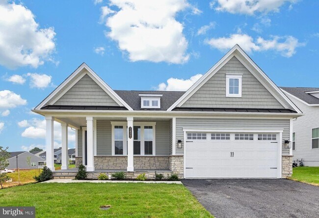 Building Photo - 1422 Gilray Dr