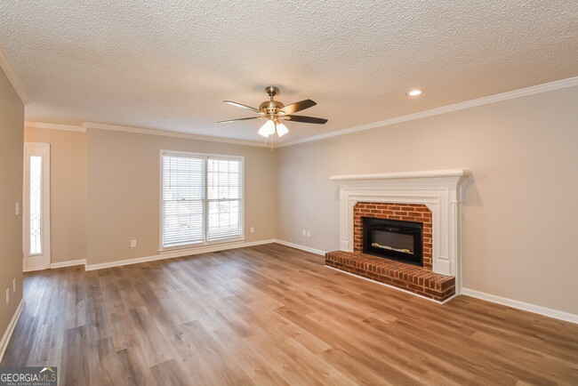Building Photo - 2530 Zachary Woods Dr NW