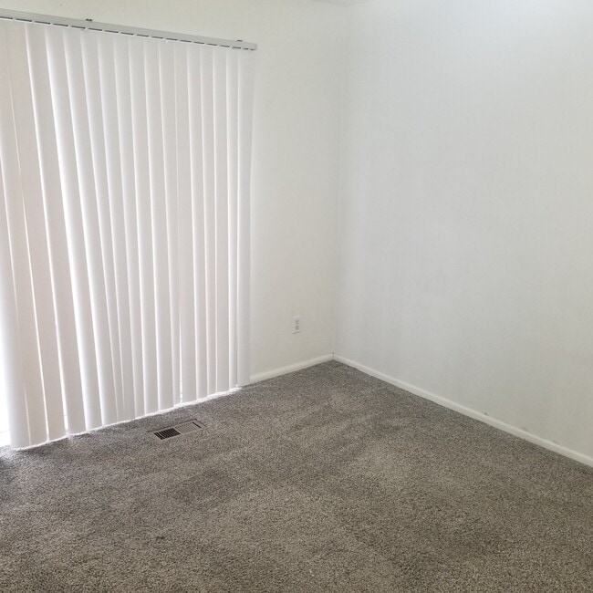 Building Photo - 4807 S 350 E