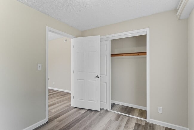 Building Photo - 1939 McCalla Ave