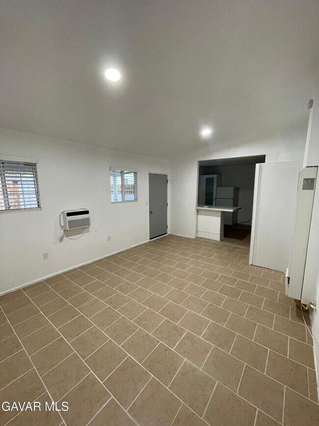 Building Photo - 369 E Avenue R4