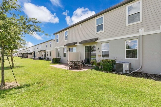 Building Photo - 2561 Red Spruce Wy