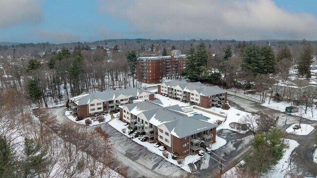 Building Photo - 33 Andrew St