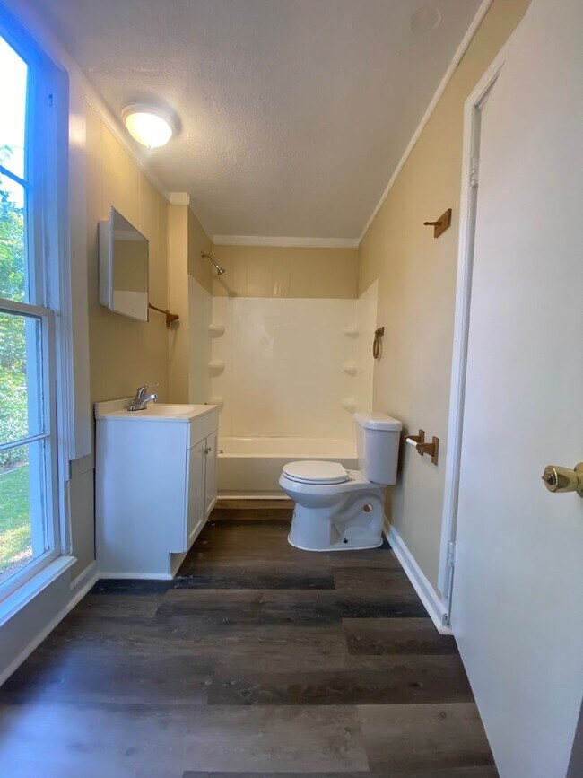 Building Photo - **ON HOLD**3 Bedroom / 2.5 Bathroom Home for Rent in East Columbus, GA***