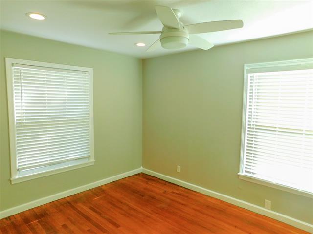 Building Photo - 2216 Palmer Dr