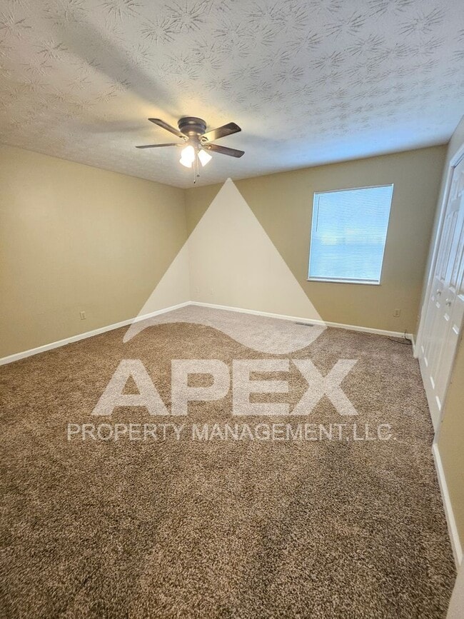 Building Photo - MOVE-IN SPECIAL, $1 RENT!! - Spacious 2Bd - 1.5 Ba Town Home---WEST--CEDAR BLUFF!