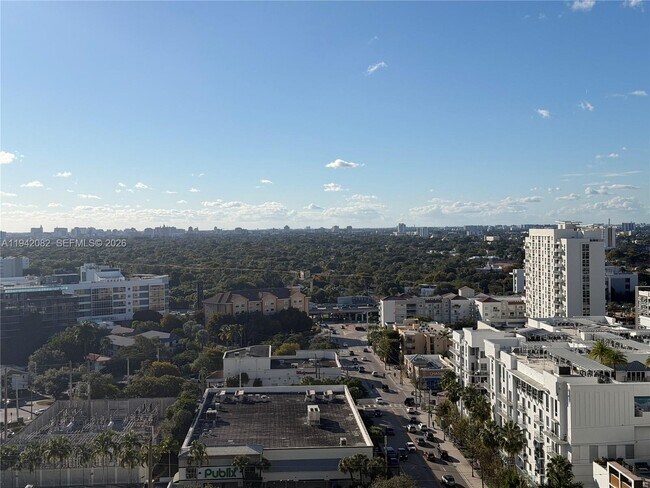 Building Photo - 60 SW 13th St