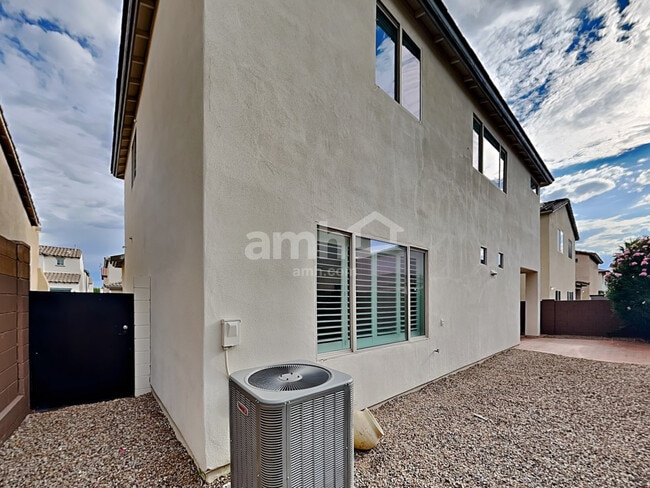 Building Photo - 115 W Camino Rancho Vecino