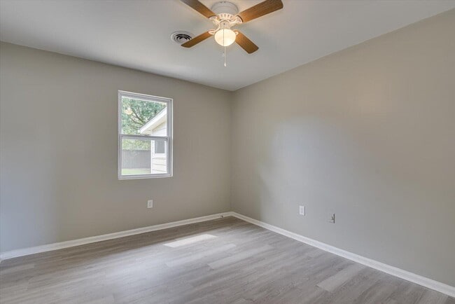 Building Photo - 3635 Spanish Trace Dr