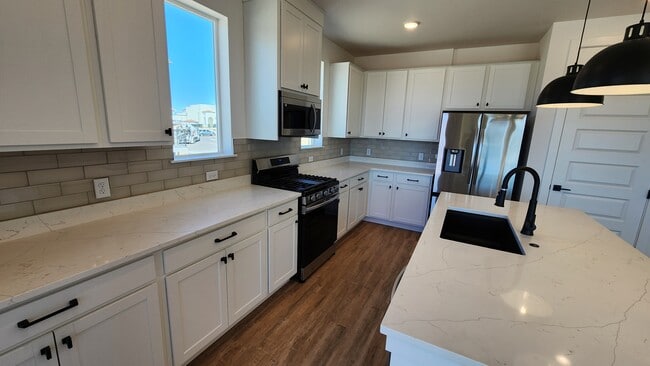 Building Photo - 10745 Lewanee Pt