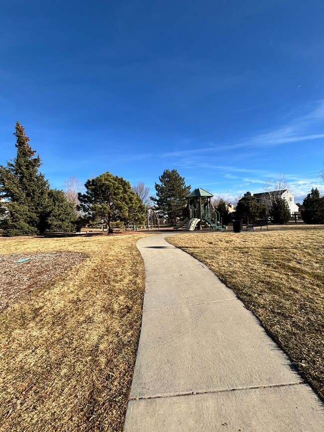 Building Photo - Beautiful 3-Bedroom Home Near Ken Caryl, Parks & Schools!!Available Now!!