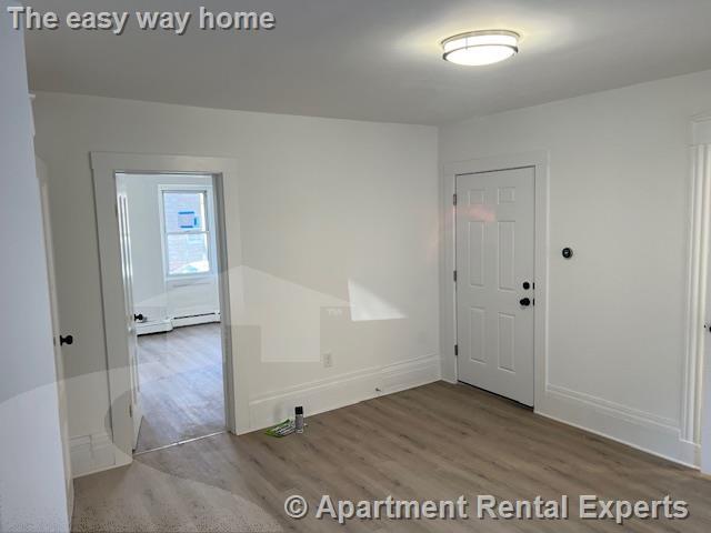 Building Photo - 8 Sixth St Unit #1