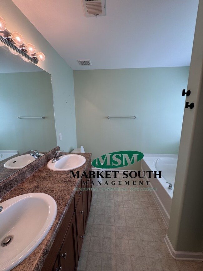 Building Photo - *MOVE IN READY NOW* HARMONY TOWNS- POOLER- AVAILABLE NOW!