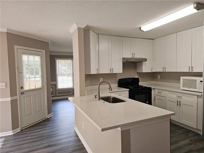 Building Photo - 2639 Summerfield Way NW