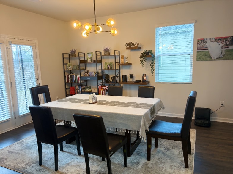 Building Photo - 1142 Button Buck Ln