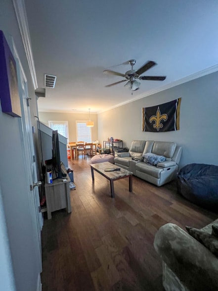 Building Photo - 412 Walker Cir