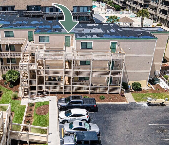 Building Photo - 9661 Shore Dr