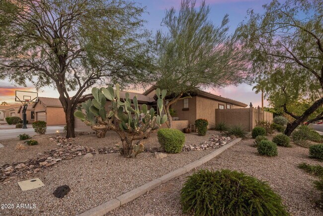 Building Photo - 9053 E Hobart St