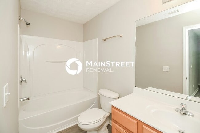 Building Photo - 3 Bedroom Pet-Friendly Home in Atlanta, GA with Main Street Renewal