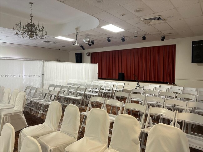 Building Photo - 3800 S Ocean Dr