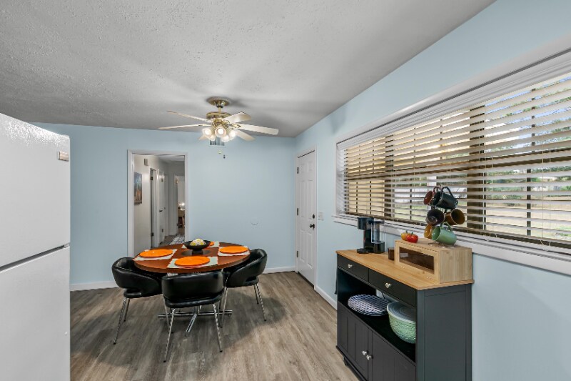 Building Photo - 2003 Roebuck St