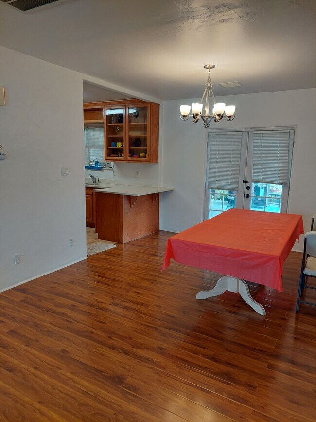 Building Photo - Beautiful RANCH HOME  Rental