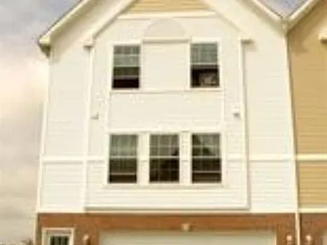 Building Photo - 2-Bedroom Townhouse Available for Rent!