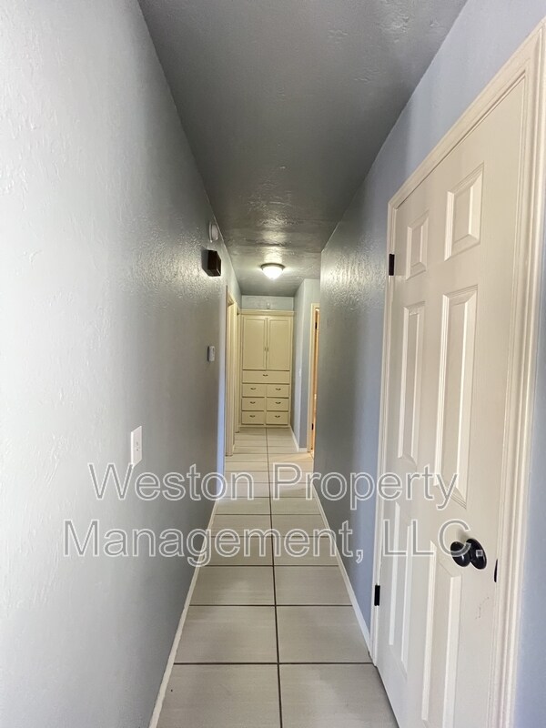 Building Photo - 10408 Blue Spruce Rd