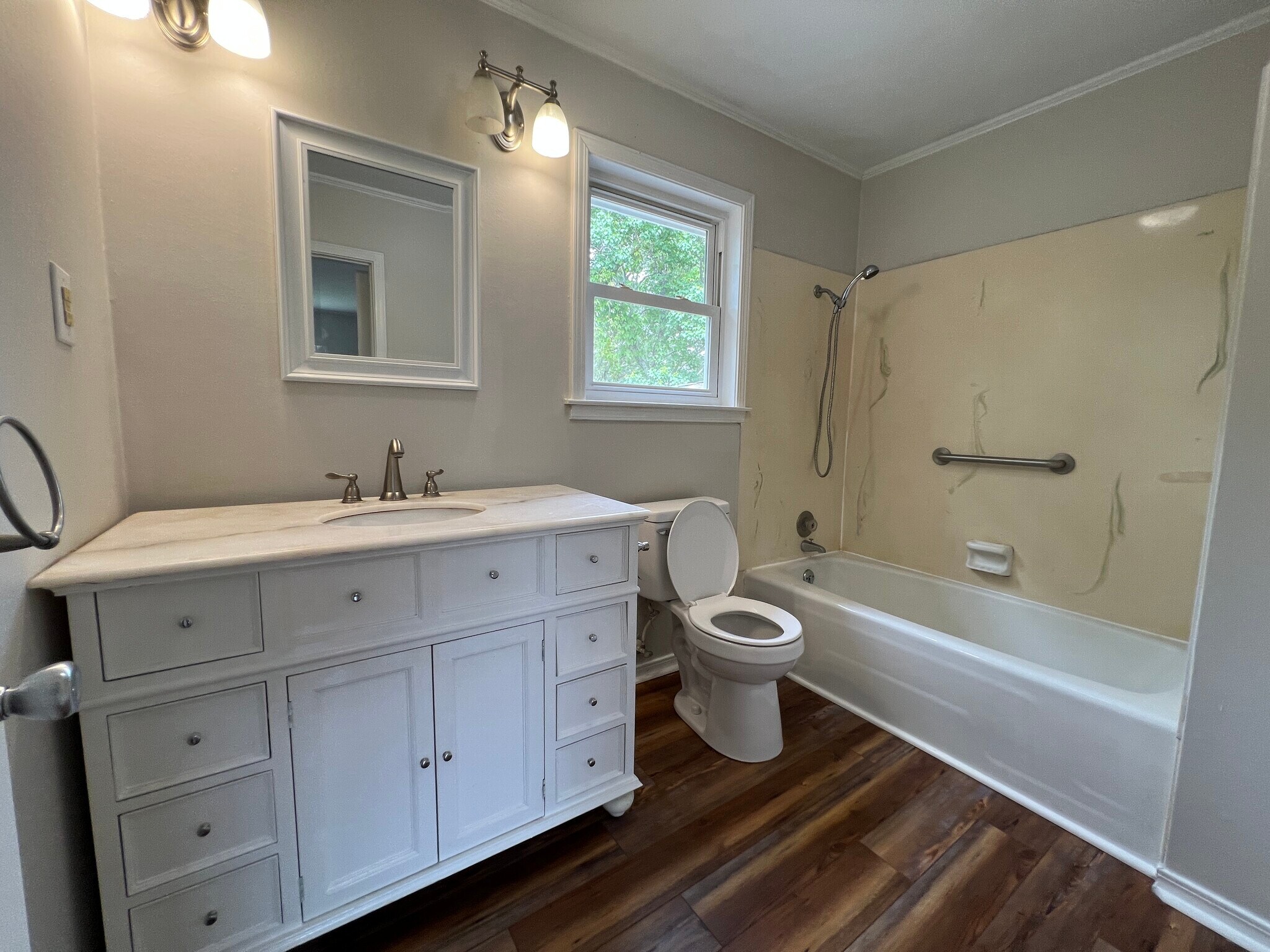 Building Photo - 27 Bayou View Dr