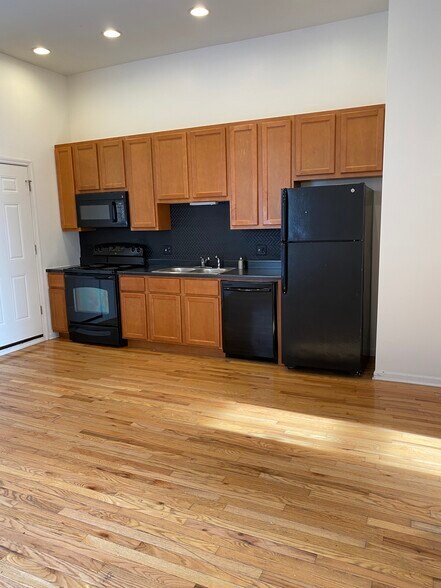 Open Format Kitchen/Living Room - 2712 W North Ave