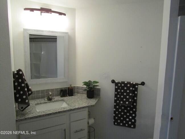 Building Photo - 410 S Villa San Marco Dr