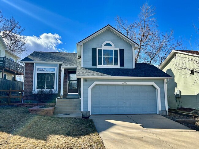 Building Photo - Gorgeous 3-Bedroom Home with Unobstructed Views and Access to North Open Space from Yard!