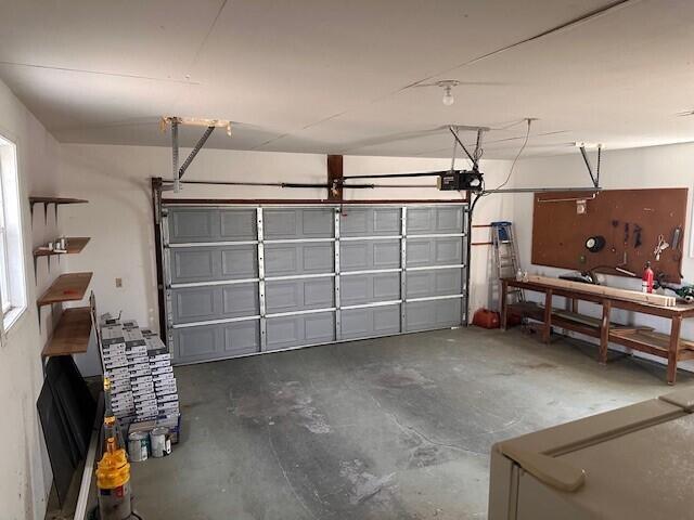 Building Photo - 216 Day Dr