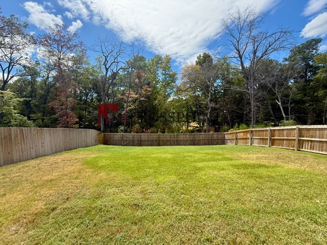 Building Photo - Spacious 4-Bedroom Home with 2.5 Bathrooms, 2-Car Garage & Fenced Yard