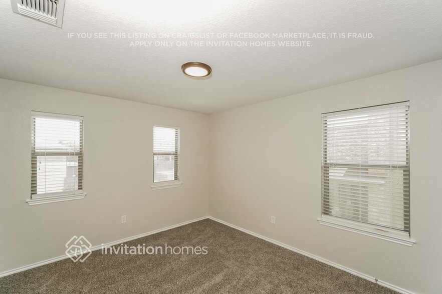Building Photo - 6124 Fred Couples